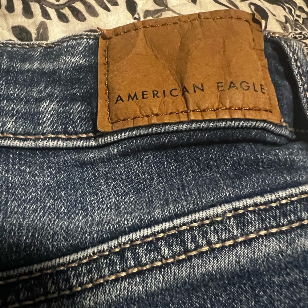 American Eagle Denim Shortie Shorts - Picture 3 of 6